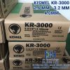 Que hàn điện Kiswel KR-3000 bao bì hộp xanh lá mác tiêu chuẩn AWS E6013 thương hiệu Hàn Quốc đầy đủ kích cỡ sợi 2.6ly 3.2ly và 4ly đóng gói đồng đều bó 5kg chuyên dụng hàn gá kết cấu sắt hộp nhà tiền chế bán sỉ lẻ giá tốt tại Cửa hàng vật liệu hàn Dung Hải Chợ Trời Hà Nội.